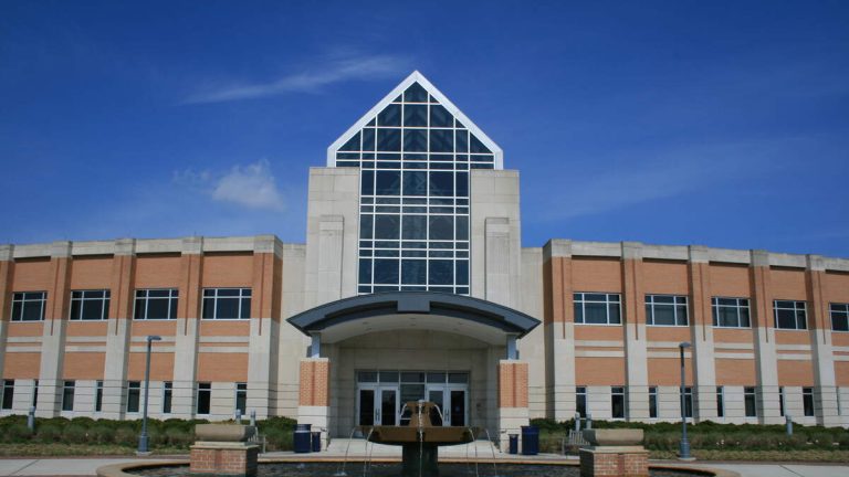 Two Injured, Gunman Dead In shooting At Old Dominion University