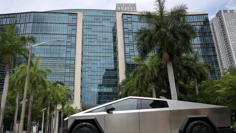 Woman Sues Tesla After Self-Driving Cybertruck Nearly Drove Off Overpass