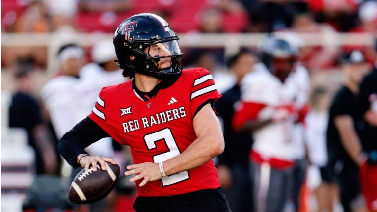 Top College Quarterback Enters Gambling Rehab Program