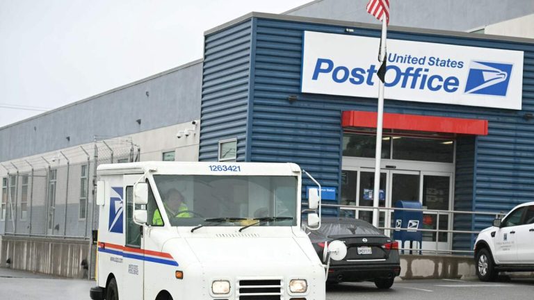 USPS Pauses Pension Contributions Amid Financial Struggles