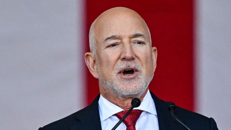 Bezos Advocates Zero Income Tax for Bottom Half Earners