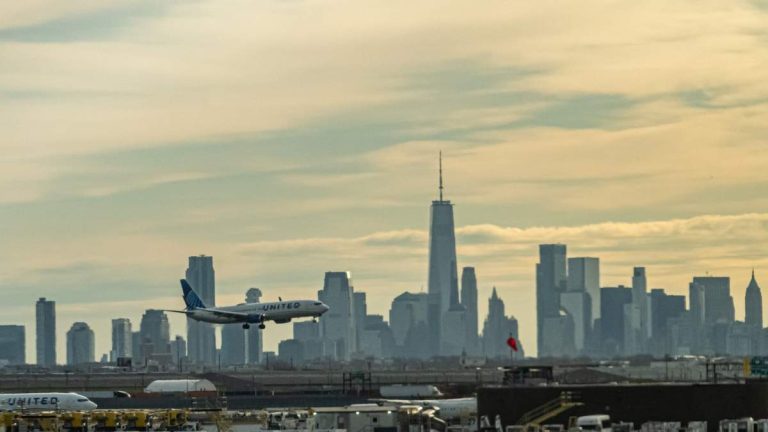 Boeing 767 Strikes Truck And Streetlight As It Lands At Newark Airport