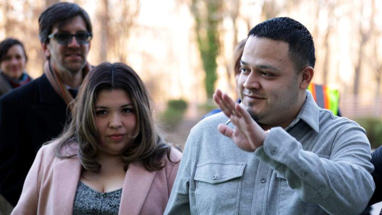 Judge Dismisses Human Smuggling Case Against Abrego Garcia
