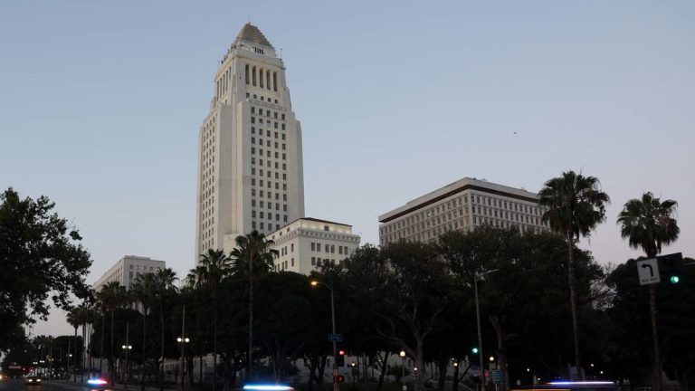 L.A. Nears $1 Billion Deficit as Controller Calls for More Accountability
