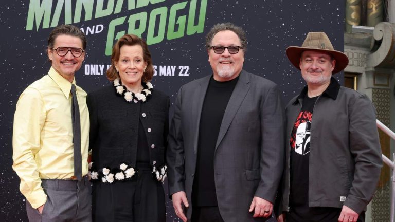 Mixed Reviews for The Mandalorian and Grogu, and Shrek Turns 25