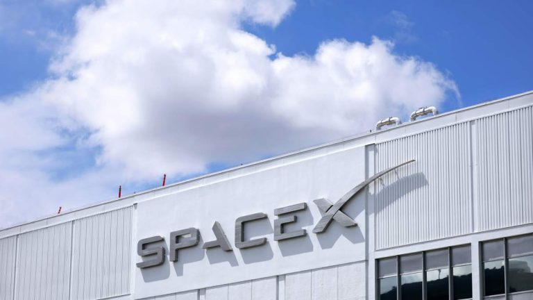 SpaceX Prepares for Starship V3 Test Flight