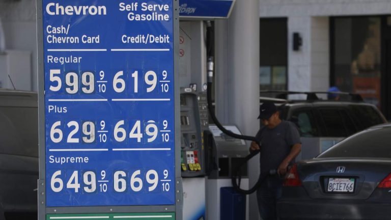 Average L.A. County Gas Price Drops To Lowest Amount Since March 15