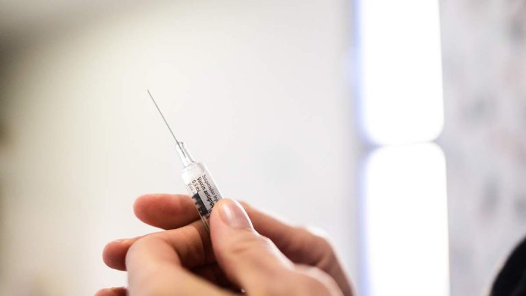 FDA Panel Recommends mRNA Flu Vaccine for Older Adults