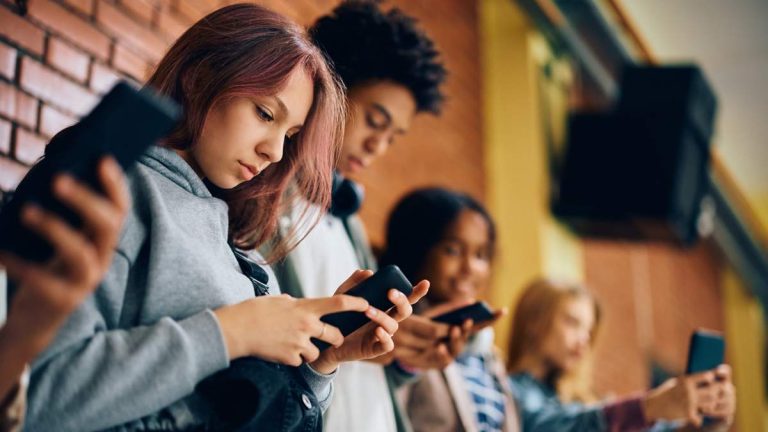Meta Rolling Out New Teen Safety Features To Facebook, Instagram, Messenger