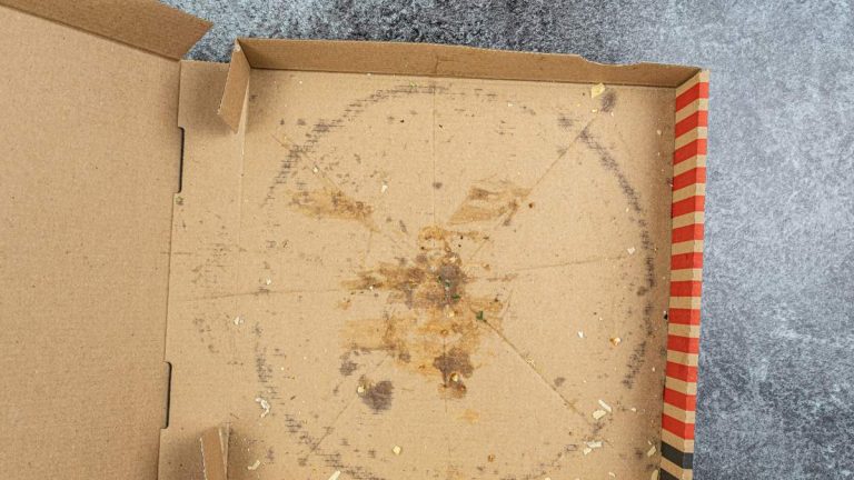 Popular Pizza Chain Closing Hundreds Of Restaurants Across The US