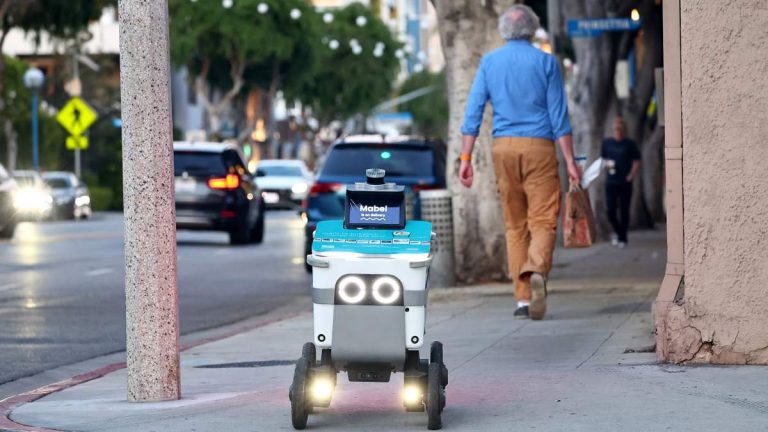 Robots Expand from Food to Laundry Delivery in Los Angeles