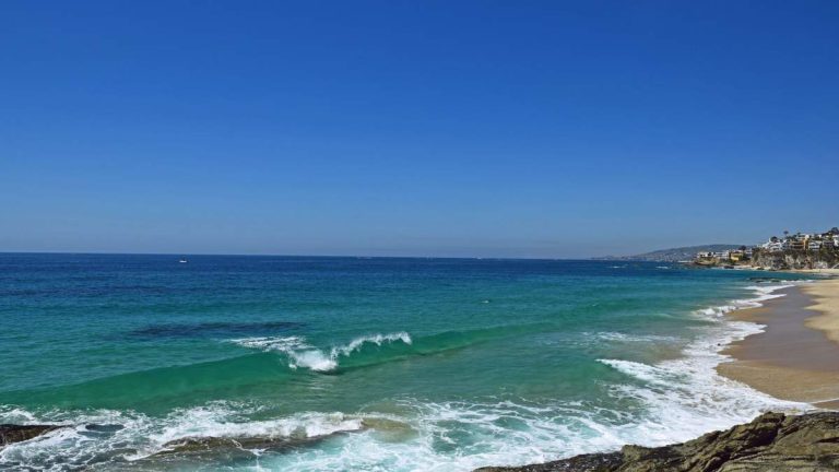 Search Underway For Girl Who Was Swept Away By Ocean On California Beach