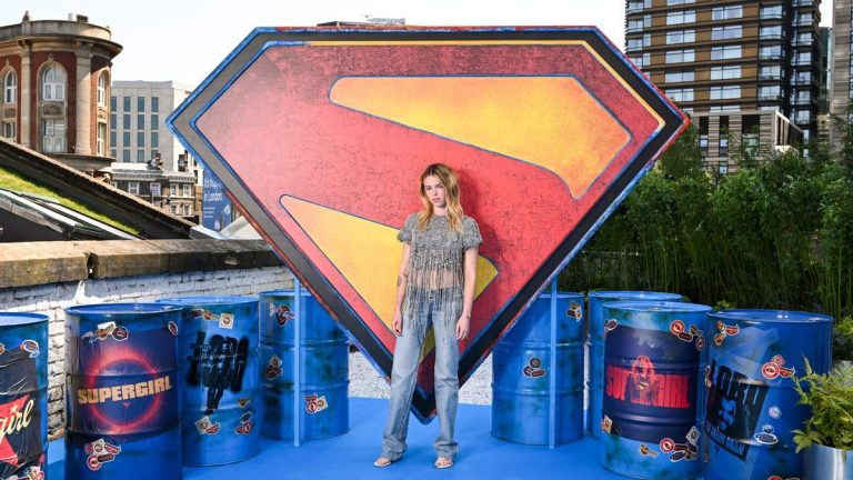 Supergirl, Angelina Jolie’s Couture & The Invite with Seth Rogan