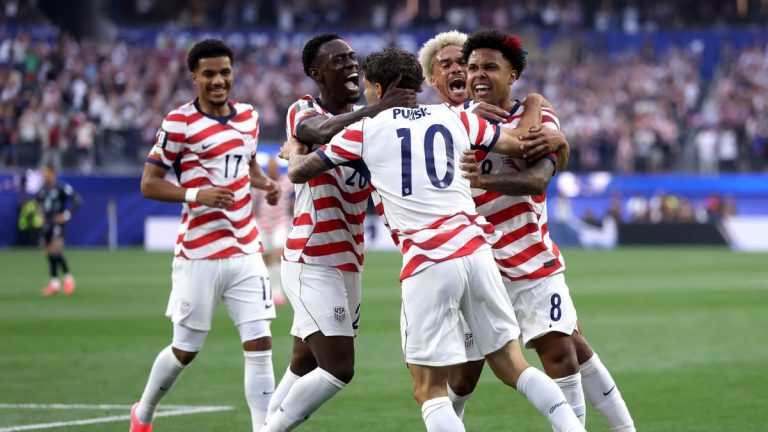 Team USA Dominates Paraguay 4-1 in World Cup Opener
