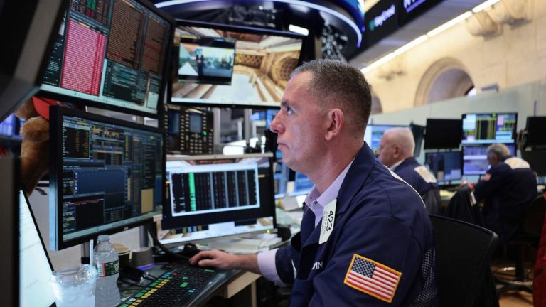 Wall Street Closes Lower; Nasdaq Drops 4% Amid Chip Stock Selloff