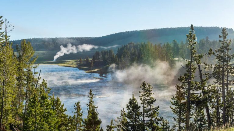 Earthquake Rattles Yellowstone National Park Near Supervolcano
