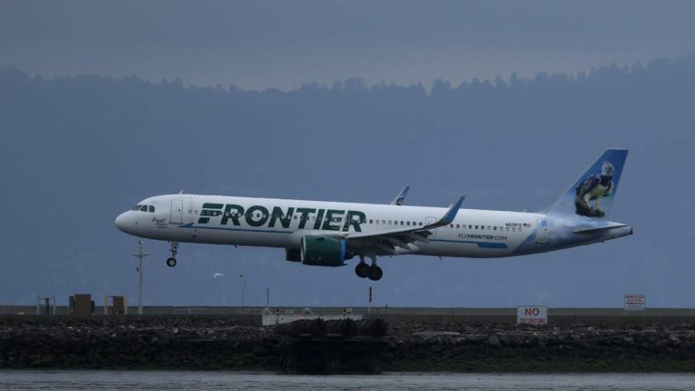 Frontier Airlines To Offer Starlink Wi-Fi In 2027