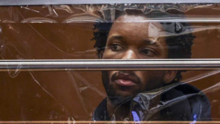 Hearing to Resume for Singer D4vd in Teen’s Killing
