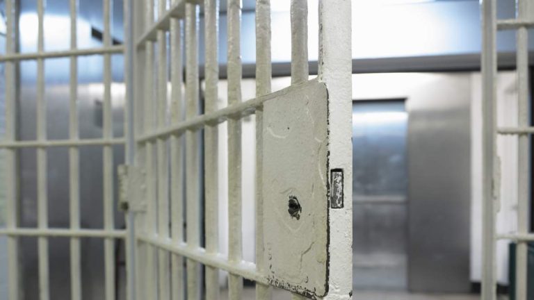 Inmate Tries To Escape While At Hospital