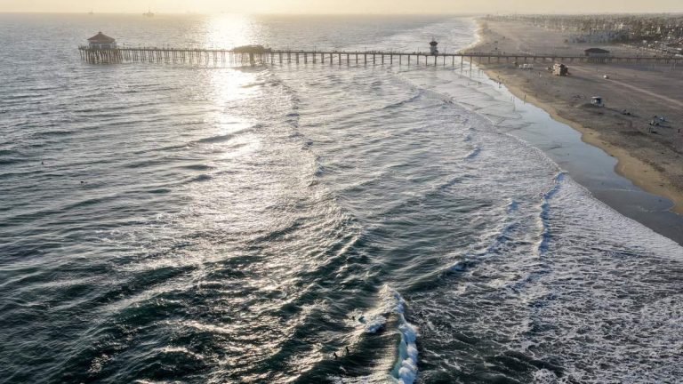 Small Plane Makes Emergency Landing in Huntington Beach