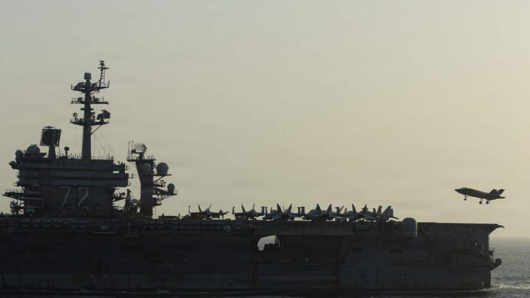US Launches New Strikes Against Iran Amid Strait Tensions