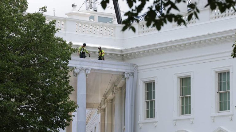 White House Steps Up Security With Door Upgrades, Fencing Plans