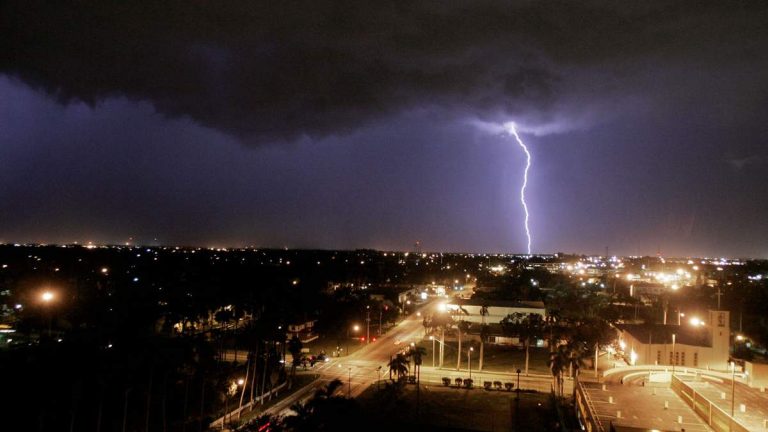 Two Killed In Florida Lightning Strike